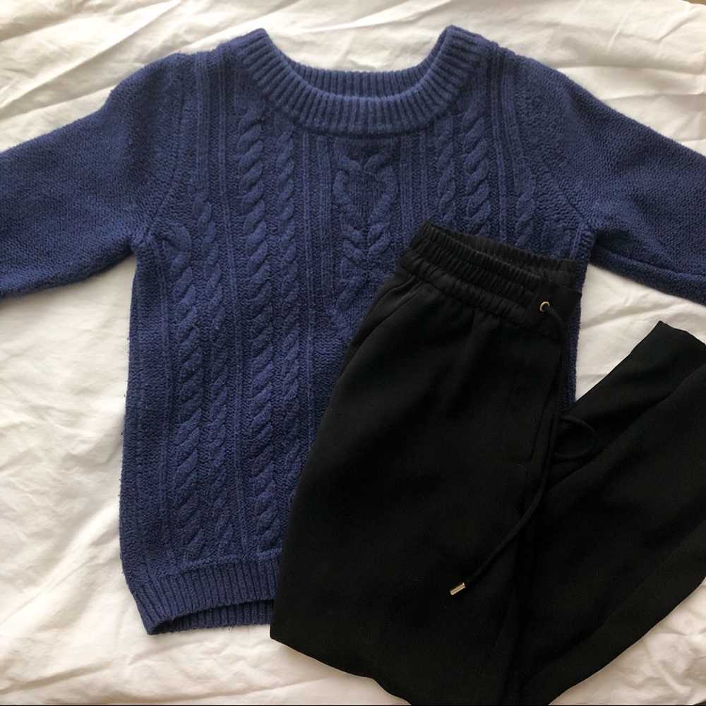 KNIT BLUE SWEATER THICK